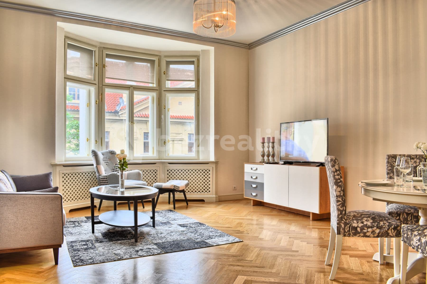Pronájem bytu  100 m², U Milosrdných, Praha, Praha