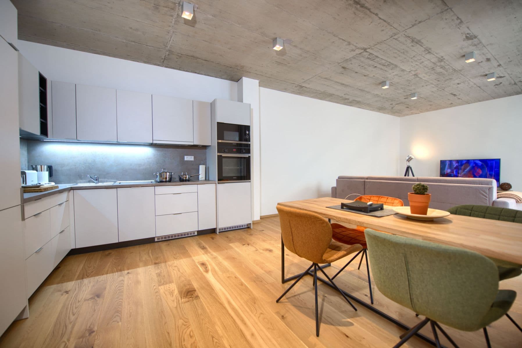 Pronájem bytu  50 m², Soukenická, Praha, Praha