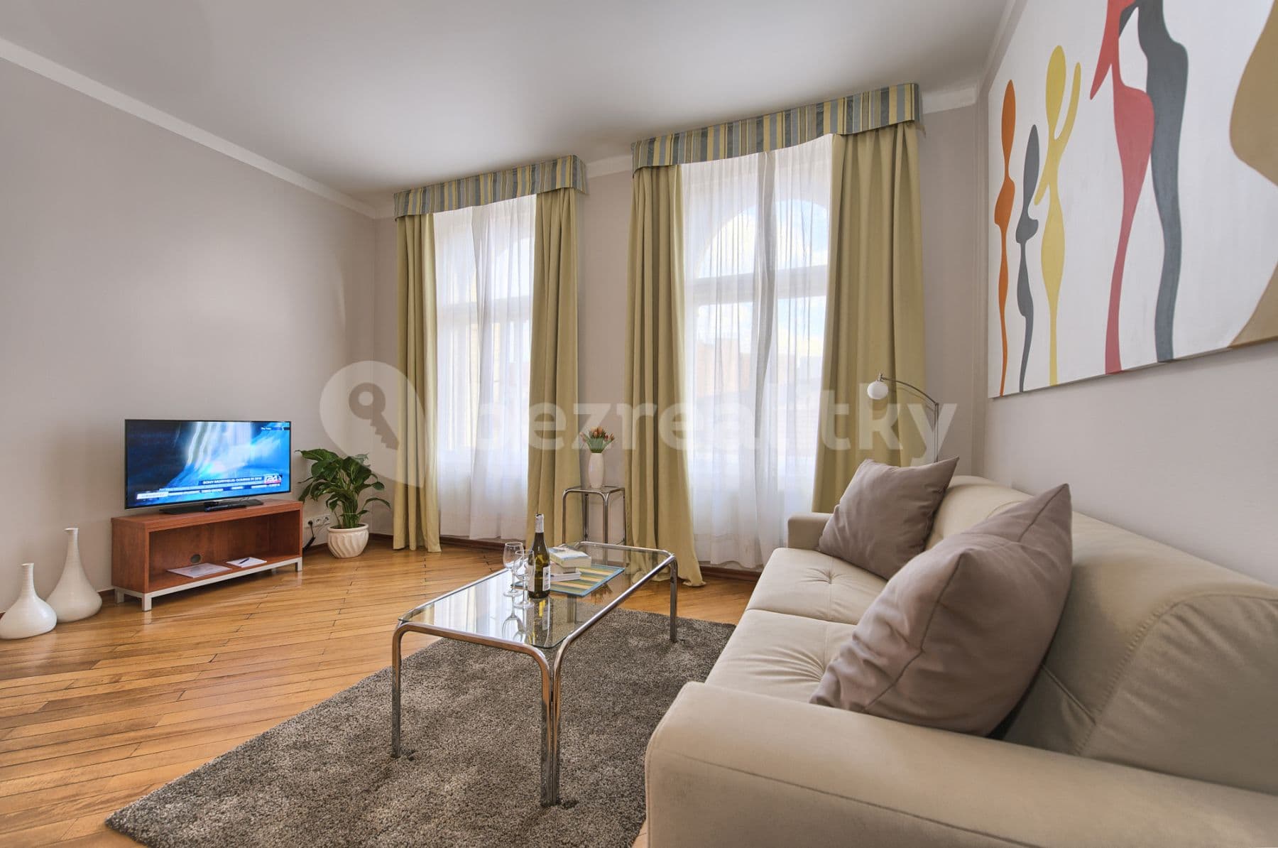 Pronájem bytu  65 m², Masná, Praha, Praha