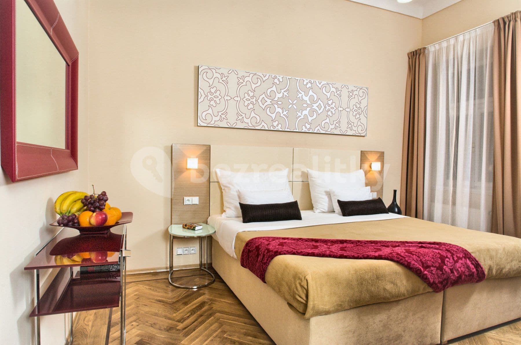 Pronájem bytu  72 m², Karoliny Světlé, Praha, Praha