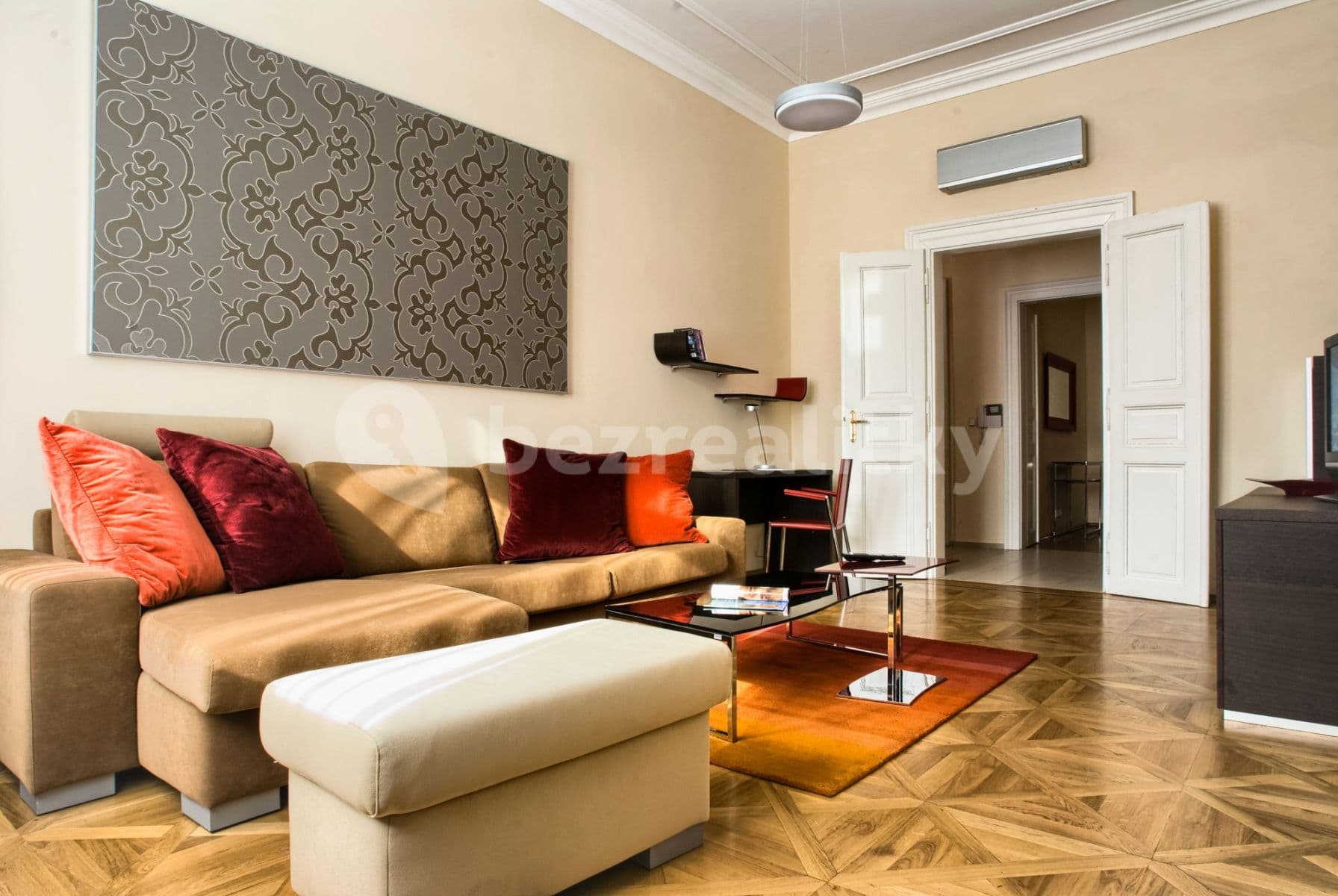 Pronájem bytu  72 m², Karoliny Světlé, Praha, Praha