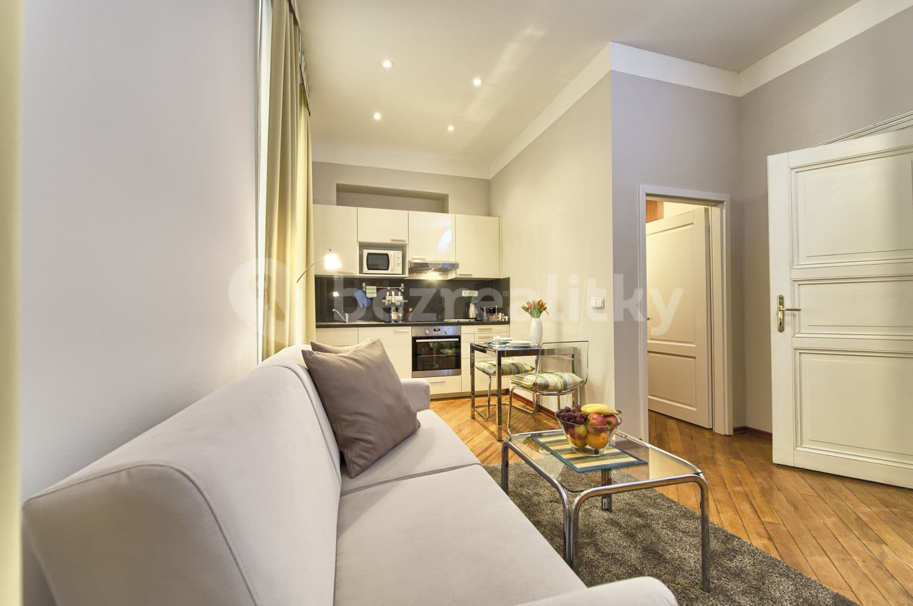 Pronájem bytu 1+1 38 m², Masná, Praha, Praha