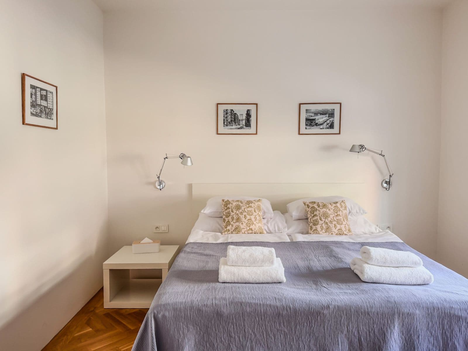 Pronájem bytu  45 m², Pod dvorem, Praha, Praha