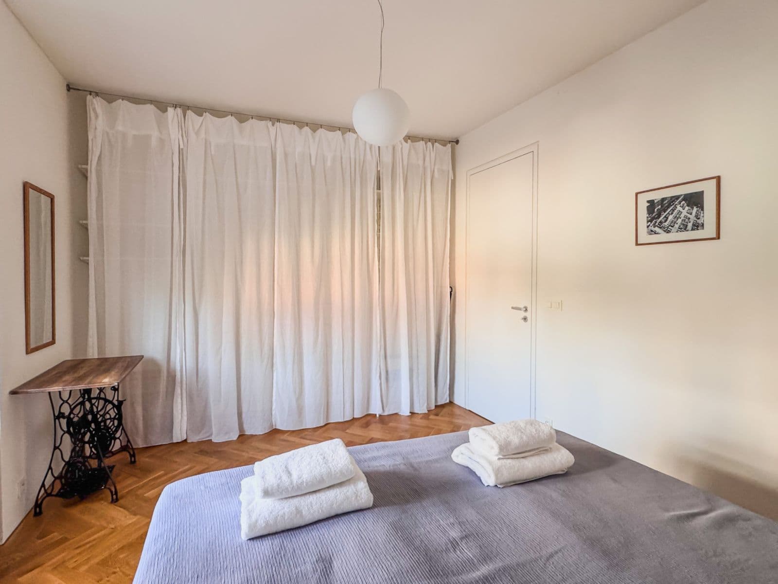 Pronájem bytu  45 m², Pod dvorem, Praha, Praha