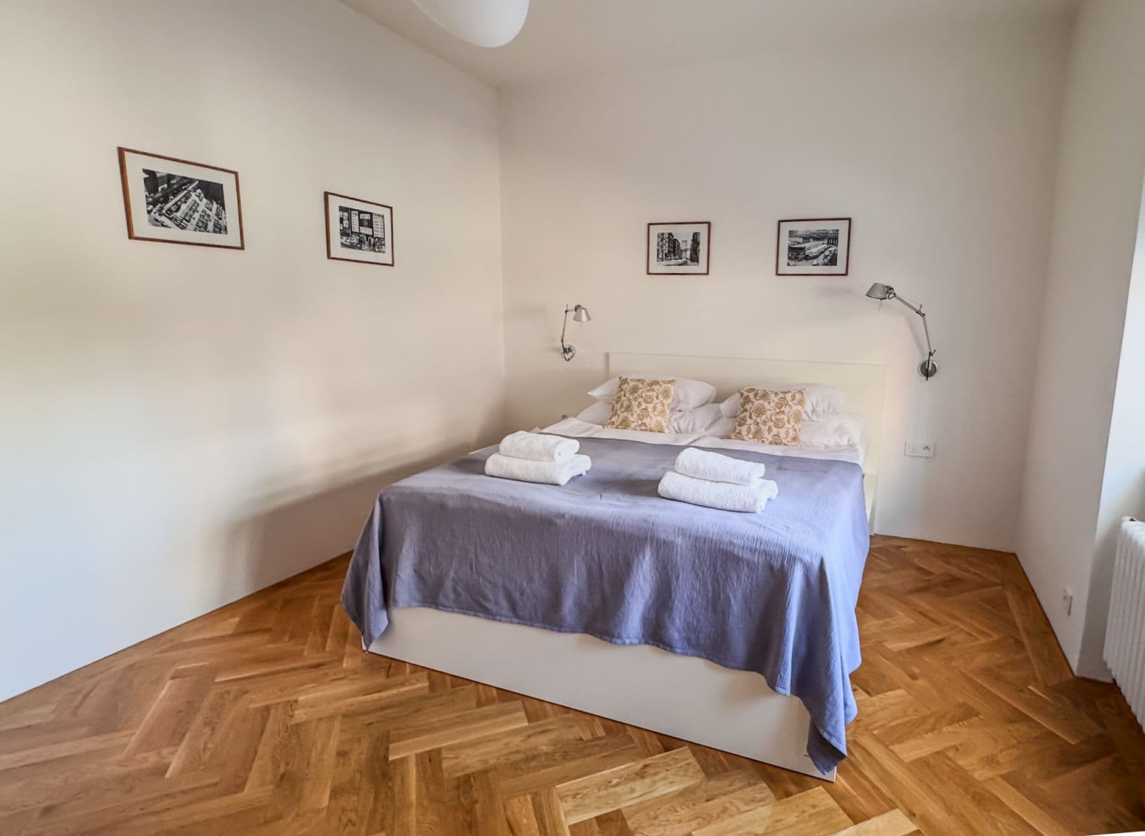 Pronájem bytu  45 m², Pod dvorem, Praha, Praha