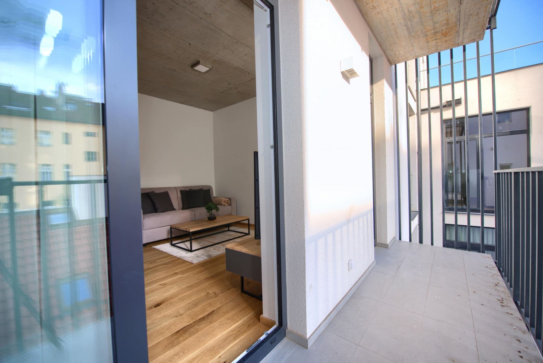 Pronájem bytu  50 m², Soukenická, Praha, Praha