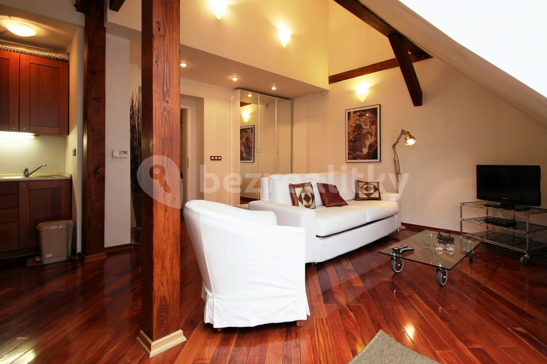 Pronájem bytu  80 m², Dušní, Praha, Praha