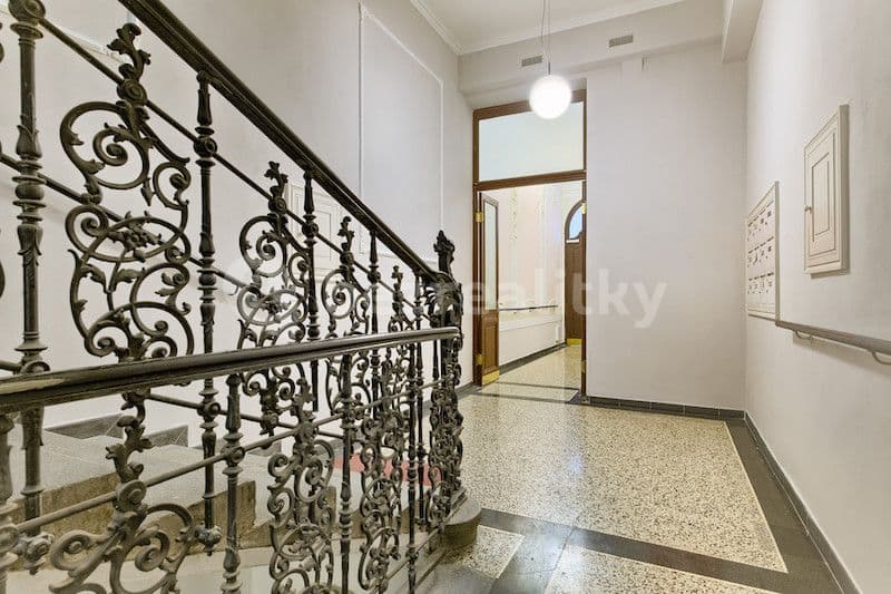 Pronájem bytu  80 m², Dušní, Praha, Praha
