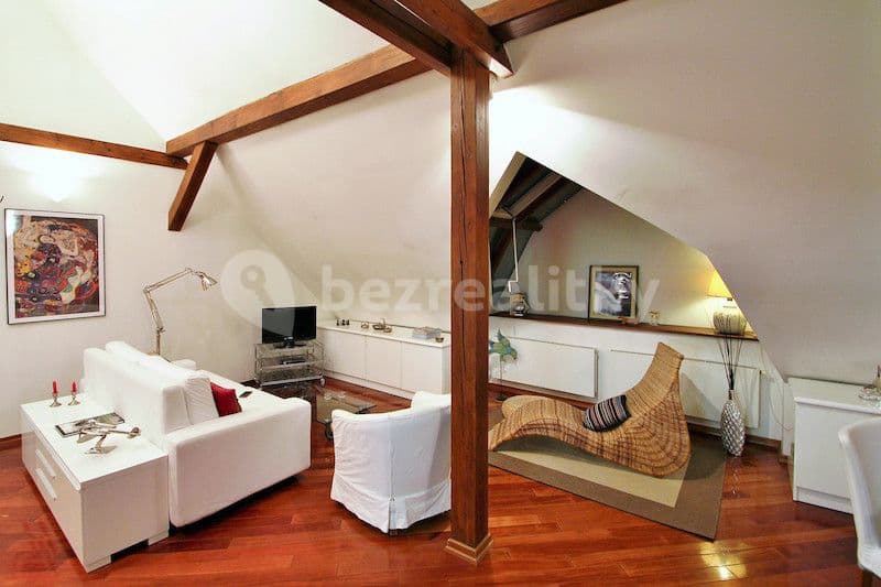Pronájem bytu  80 m², Dušní, Praha, Praha
