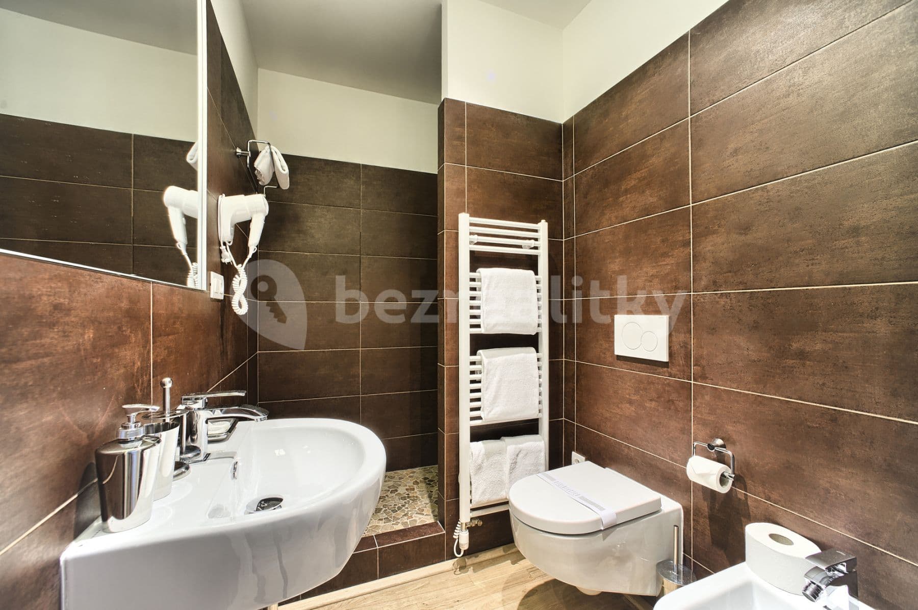 Pronájem bytu  86 m², Krocínova, Praha, Praha