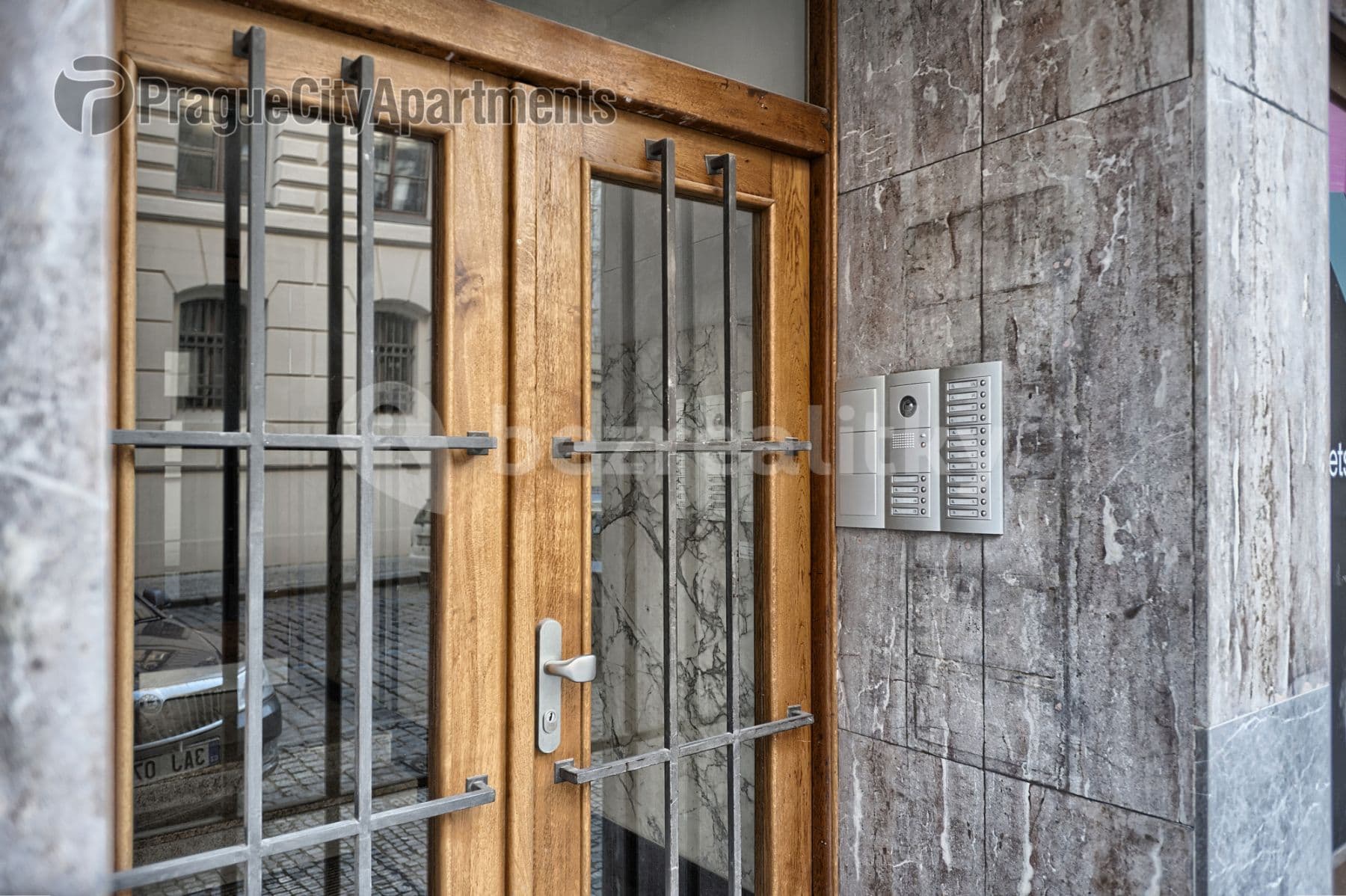 Pronájem bytu  86 m², Krocínova, Praha, Praha