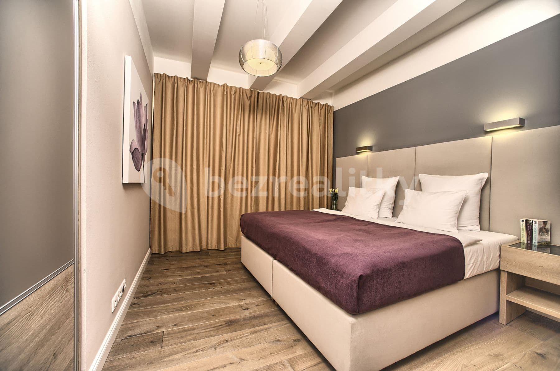 Pronájem bytu  125 m², Krocínova, Praha, Praha