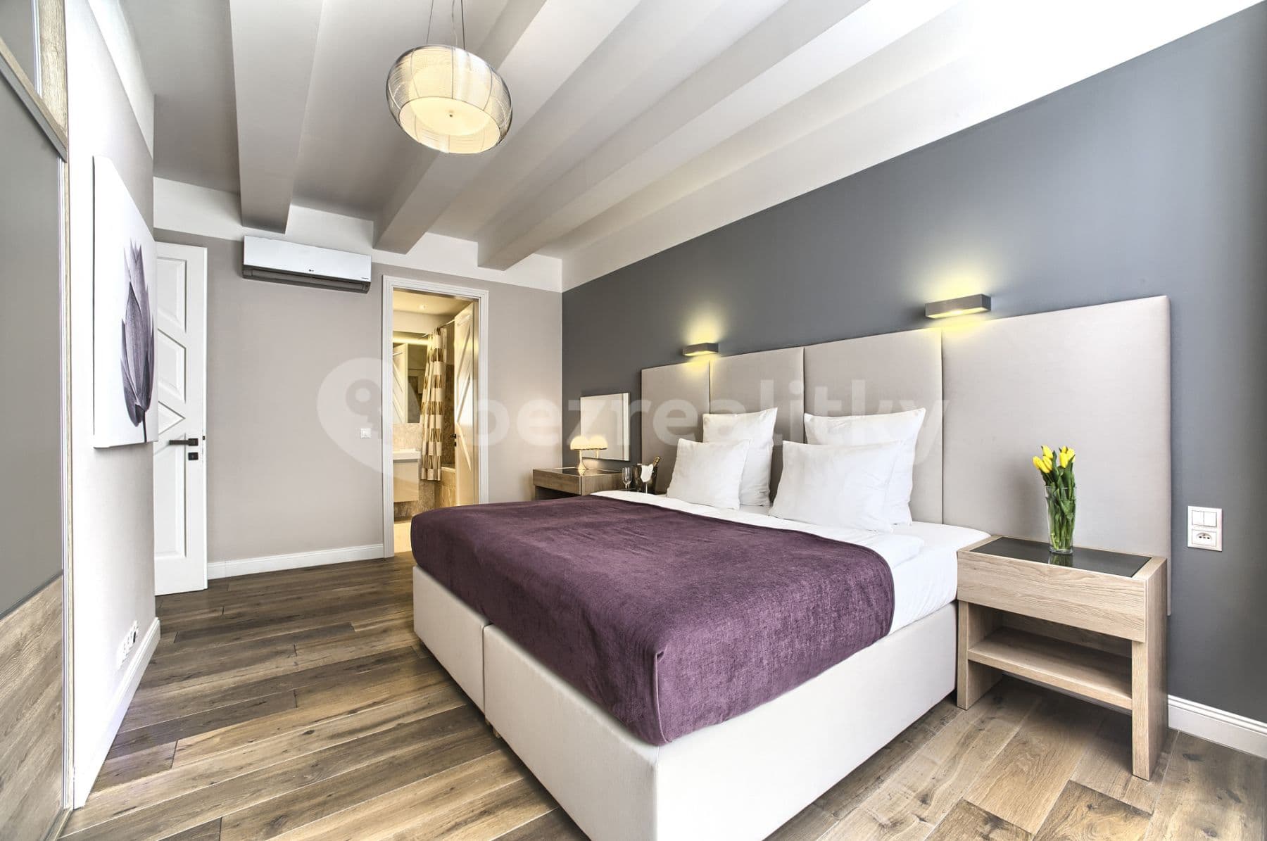 Pronájem bytu  125 m², Krocínova, Praha, Praha