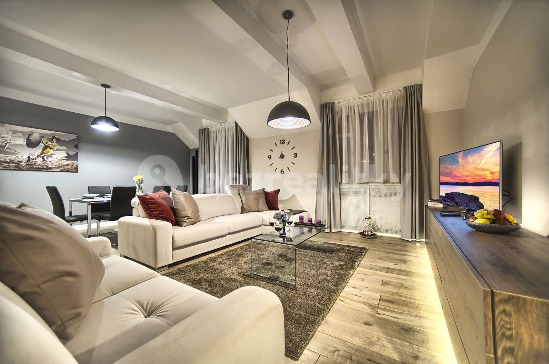 Pronájem bytu  125 m², Krocínova, Praha, Praha