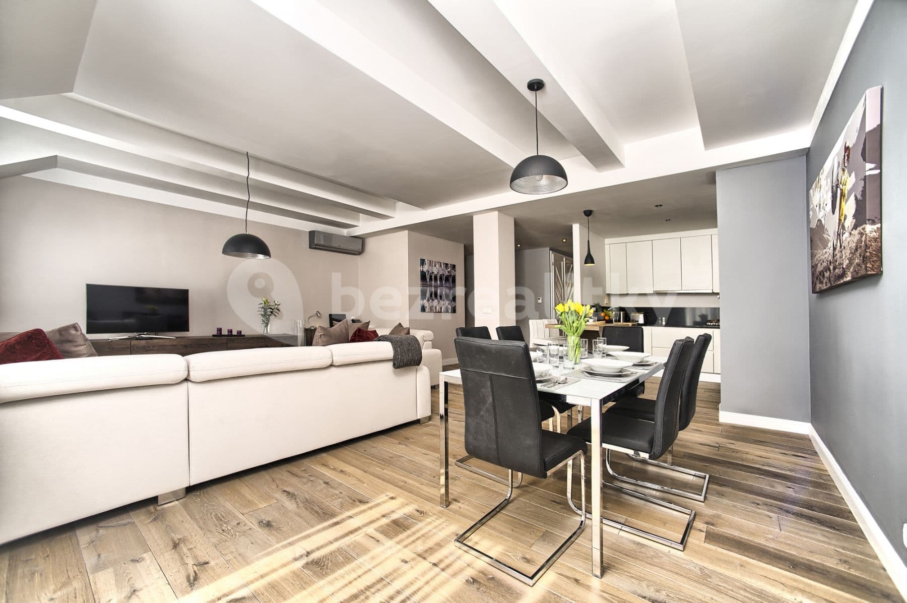 Pronájem bytu  125 m², Krocínova, Praha, Praha