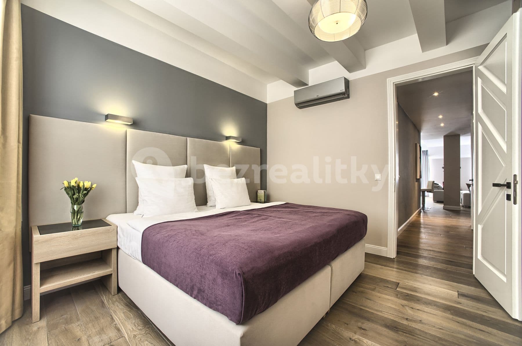 Pronájem bytu  125 m², Krocínova, Praha, Praha