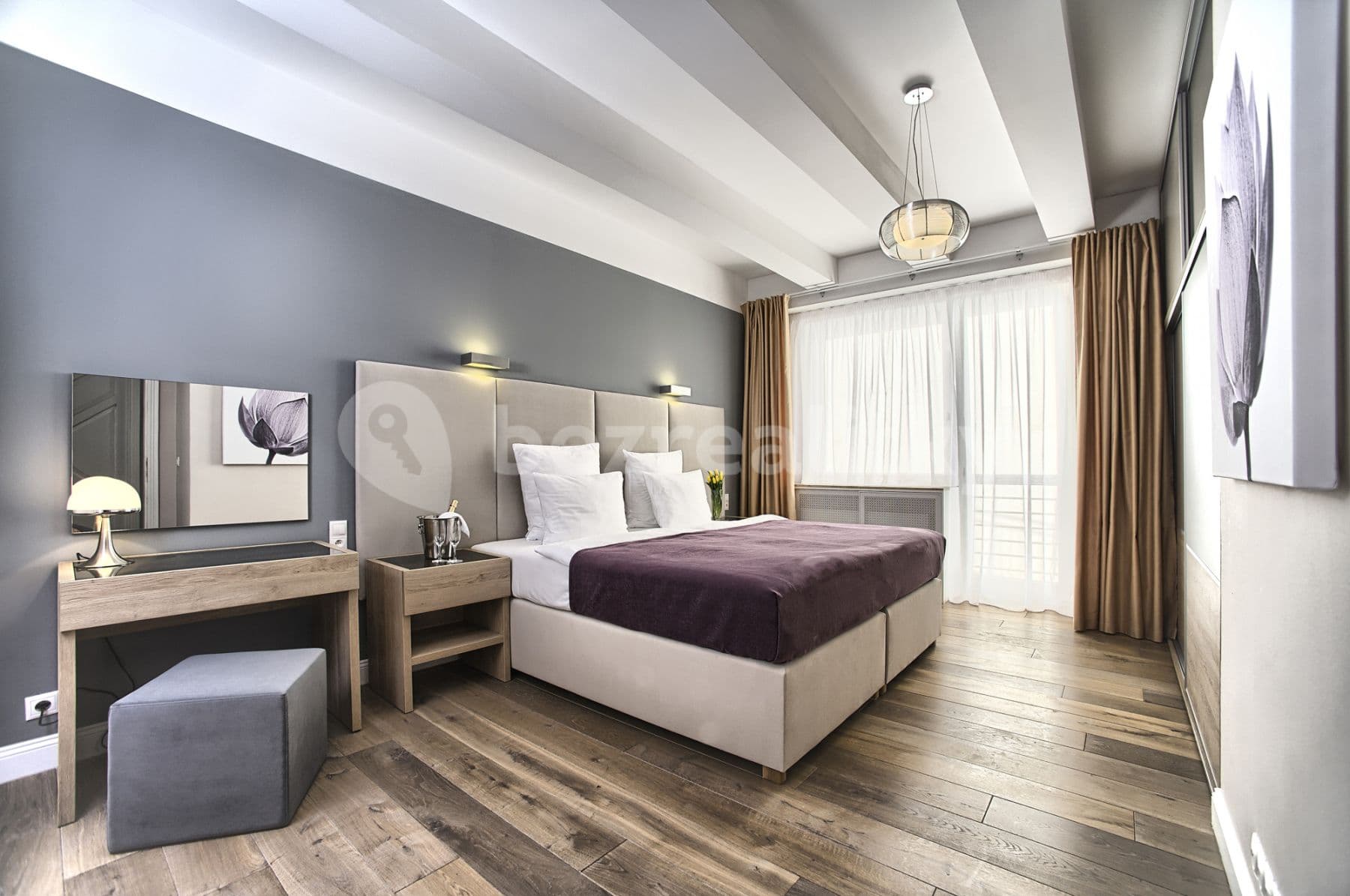 Pronájem bytu  125 m², Krocínova, Praha, Praha