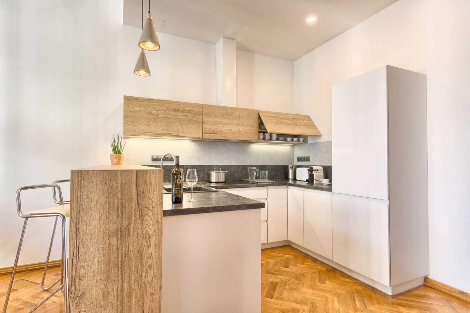 Pronájem bytu  97 m², Dušní, Praha, Praha