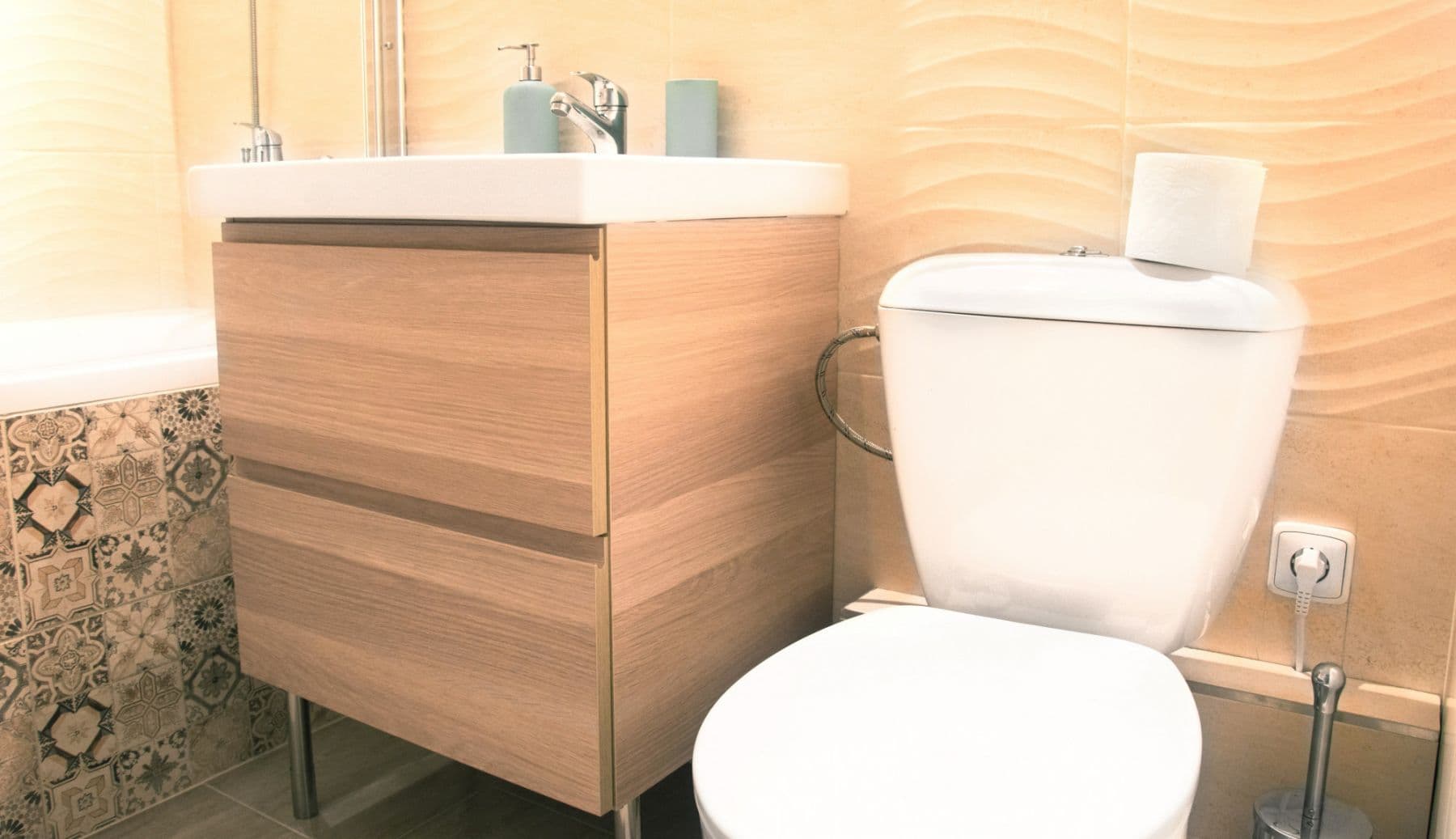 Pronájem bytu  50 m², Kúpeľná, Bratislava - mestská časť Staré Mesto, Bratislavský kraj