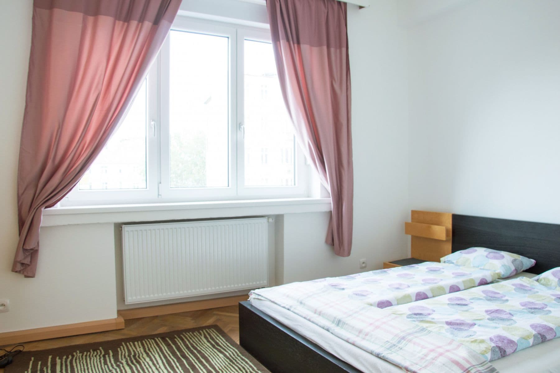 Pronájem bytu  50 m², Kúpeľná, Bratislava - mestská časť Staré Mesto, Bratislavský kraj