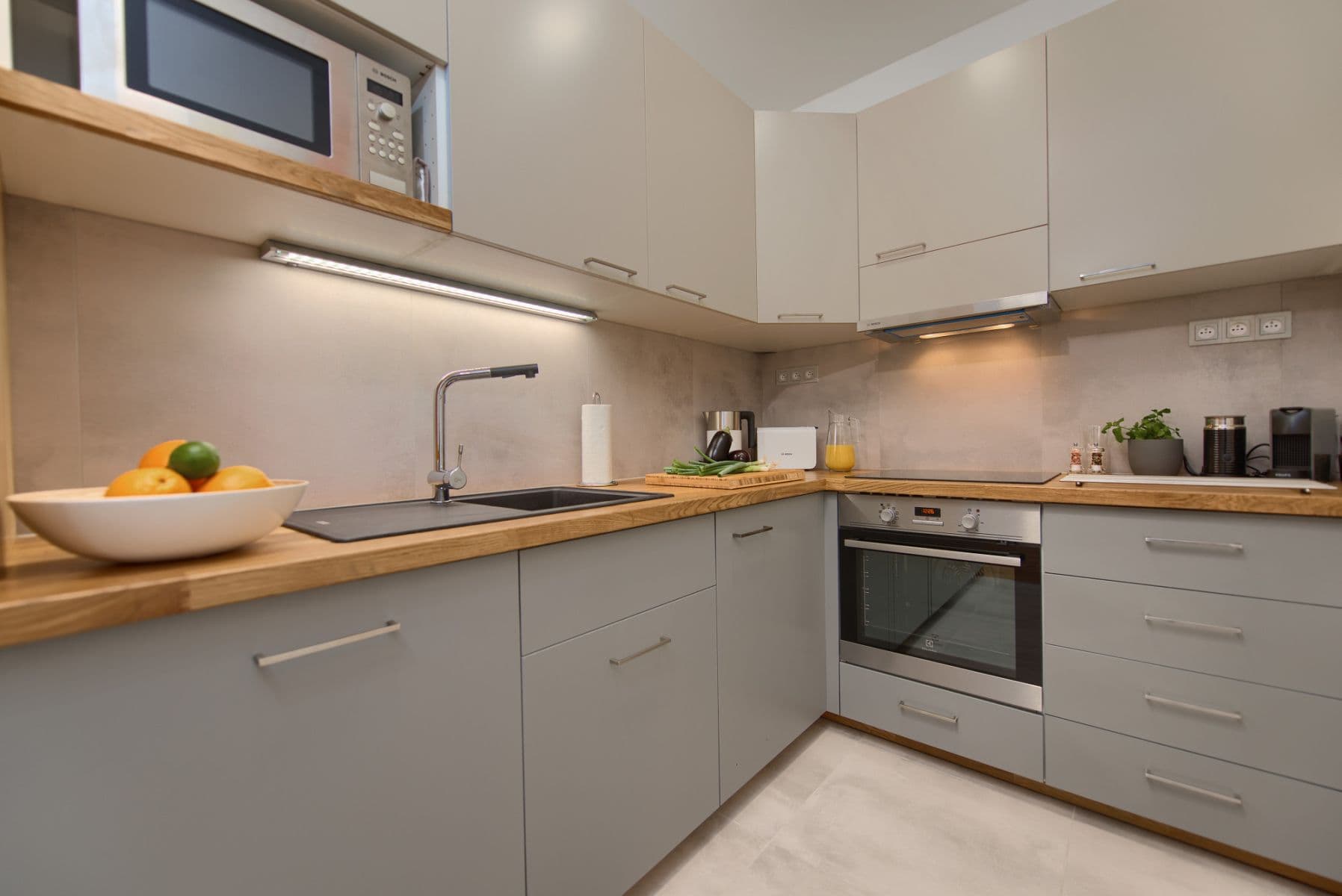 Pronájem bytu  46 m², Masná, Praha, Praha