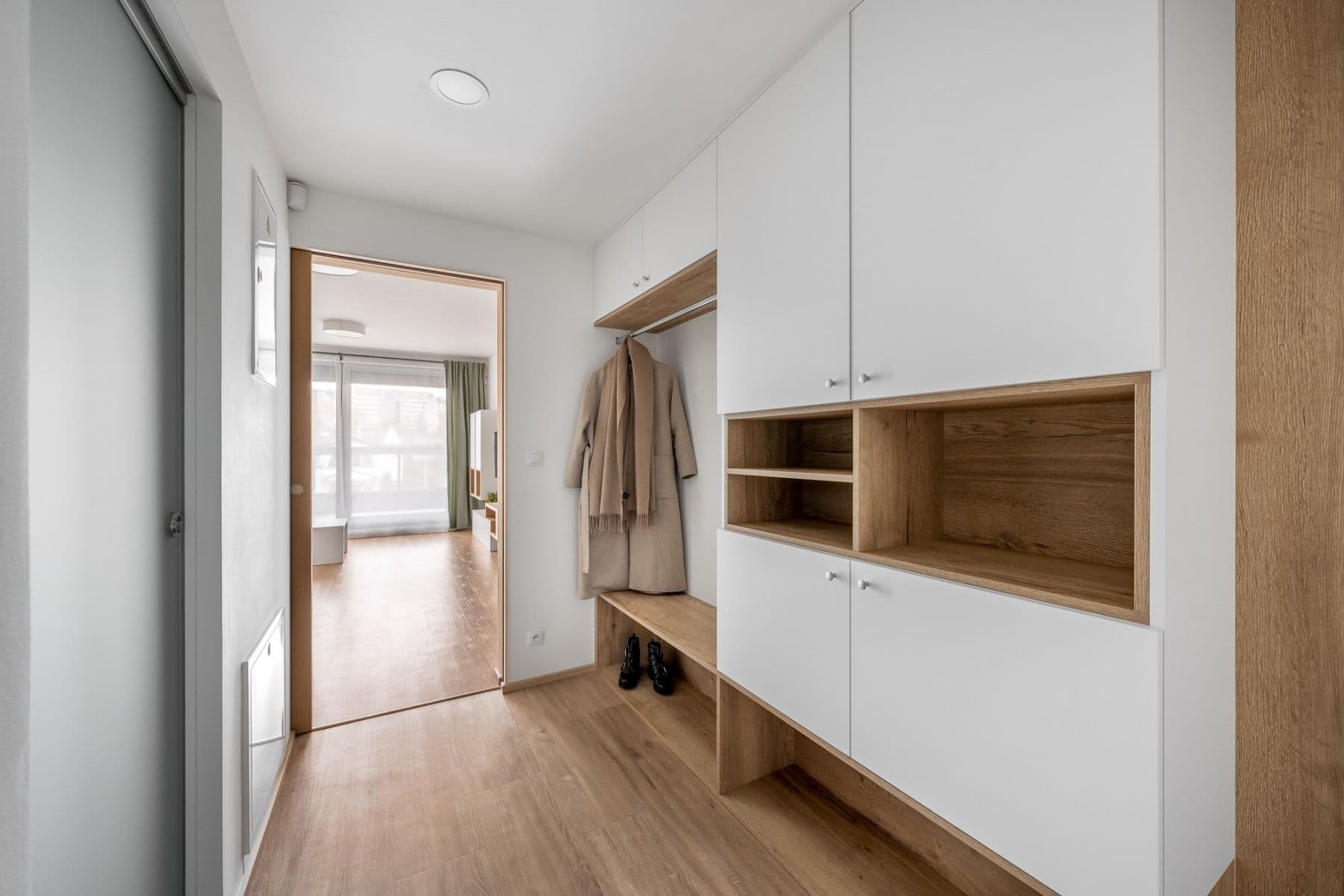 Pronájem bytu  34 m², Kurta Konráda, Praha, Praha