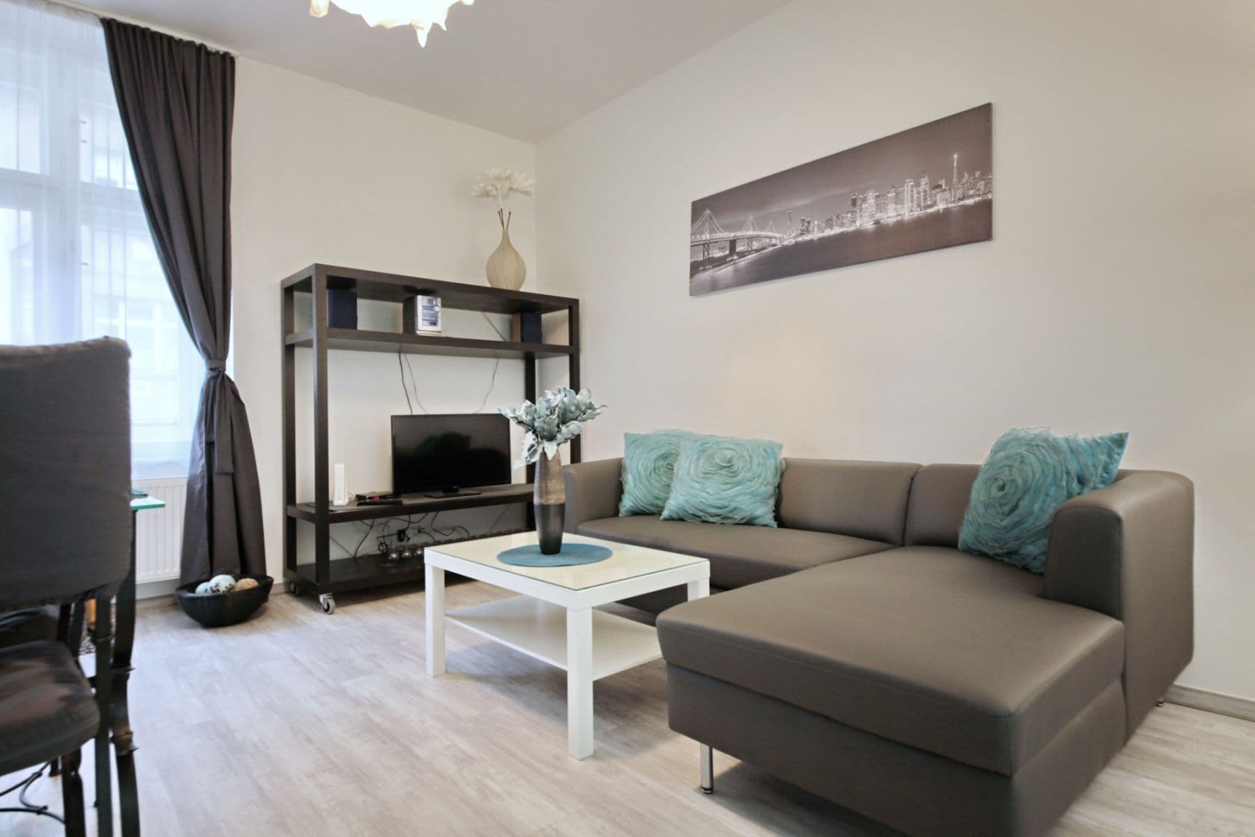 Pronájem bytu  56 m², Slovinská, Praha, Praha