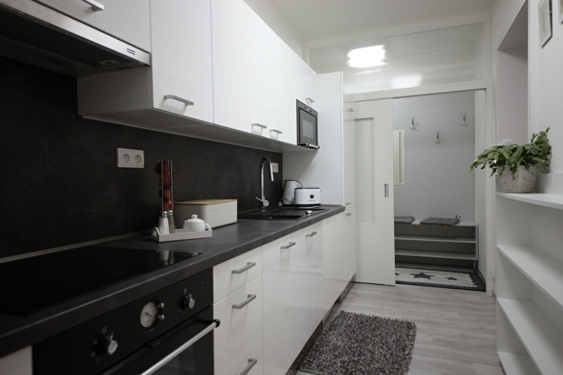 Pronájem bytu  56 m², Slovinská, Praha, Praha