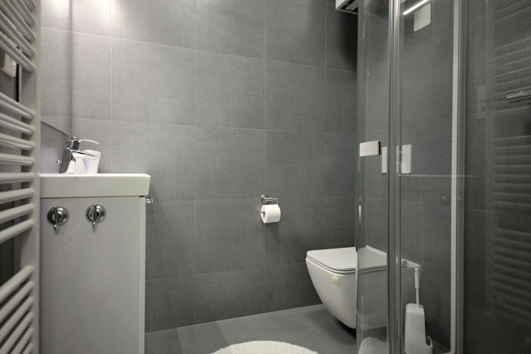 Pronájem bytu  56 m², Slovinská, Praha, Praha
