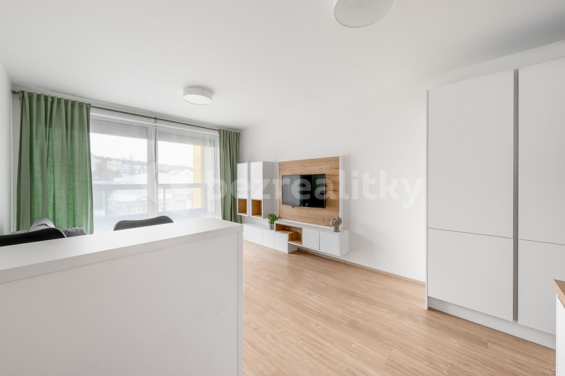 Pronájem bytu  34 m², Kurta Konráda, Praha, Praha