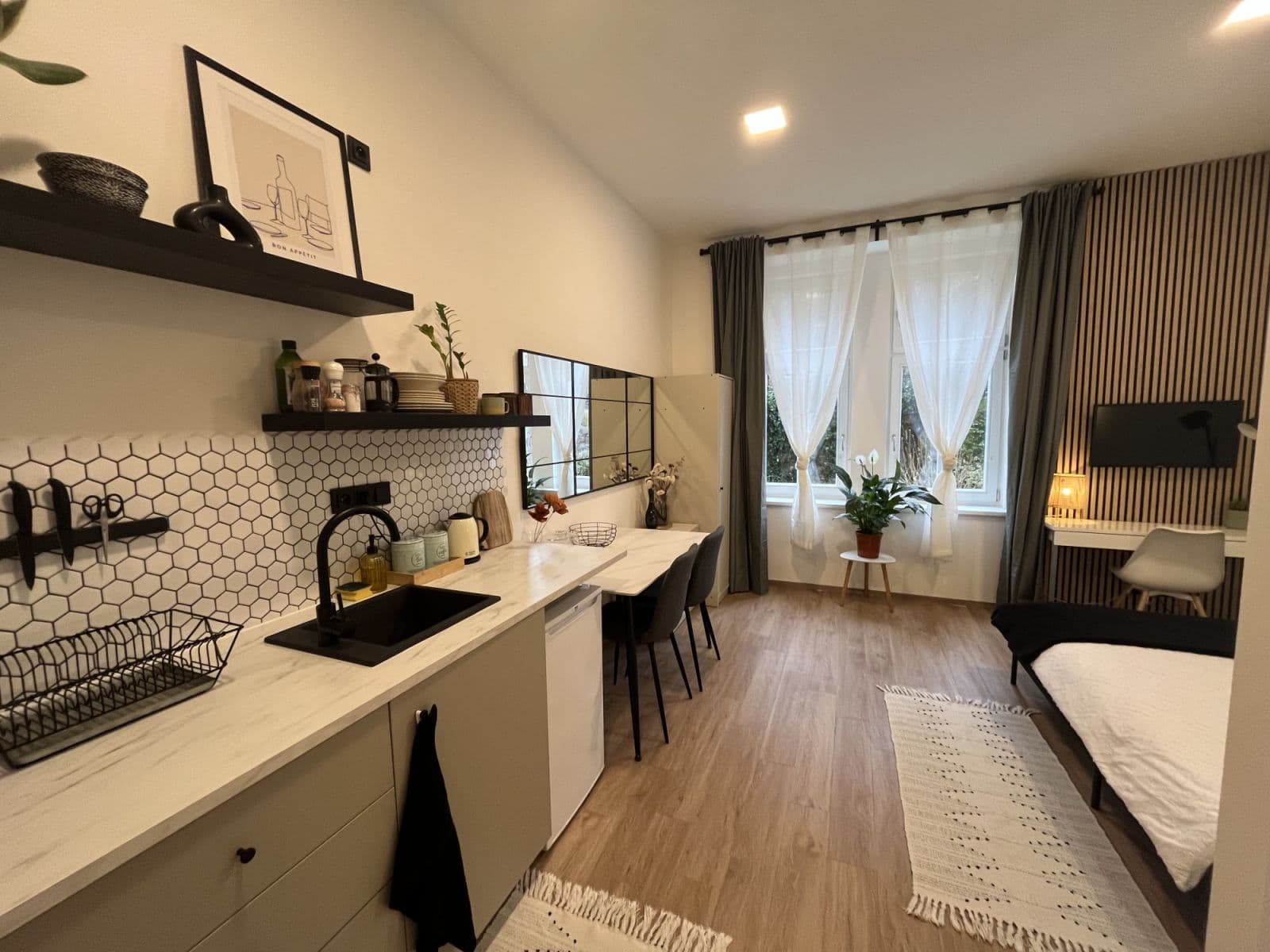 Pronájem bytu  32 m², Nad Kolčavkou A, Praha, Praha