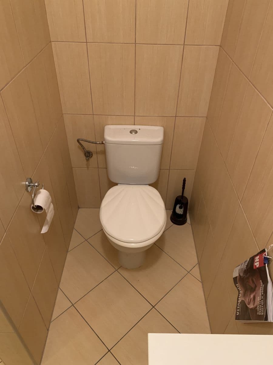 Pronájem bytu  48 m², Na Neklance, Praha, Praha