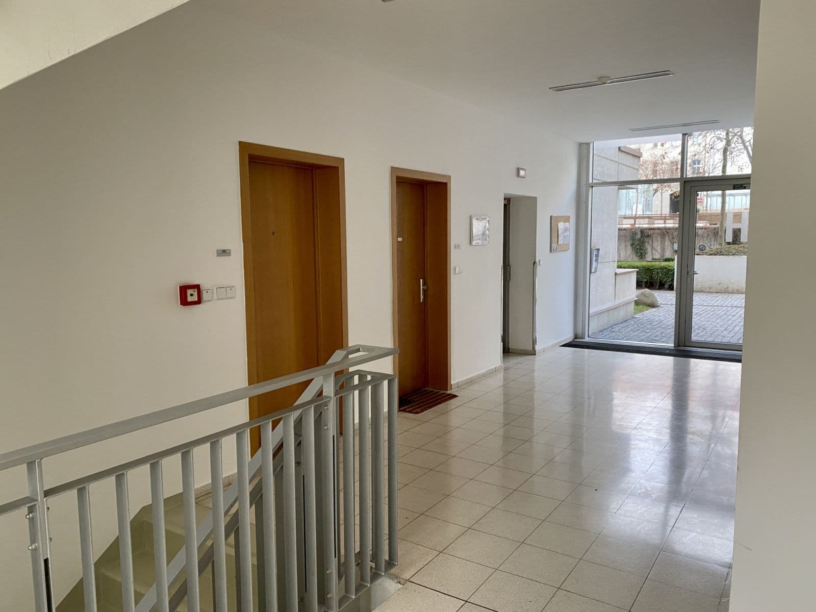 Pronájem bytu  29 m², Korunní, Praha, Praha