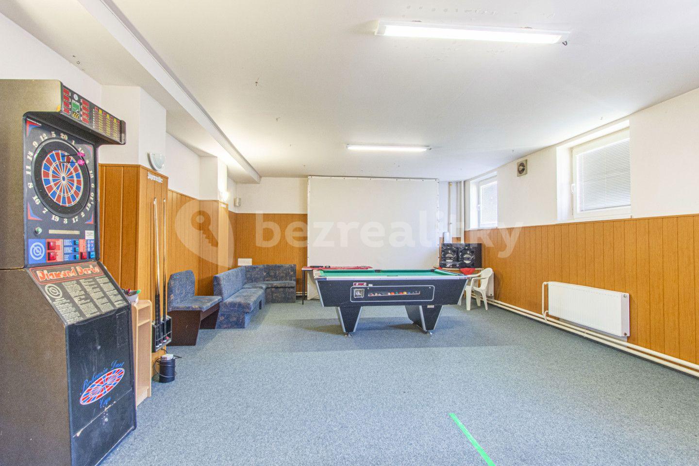 Prodej nebytového prostoru 5.232 m², Jezdecká, Bruntál, Moravskoslezský kraj