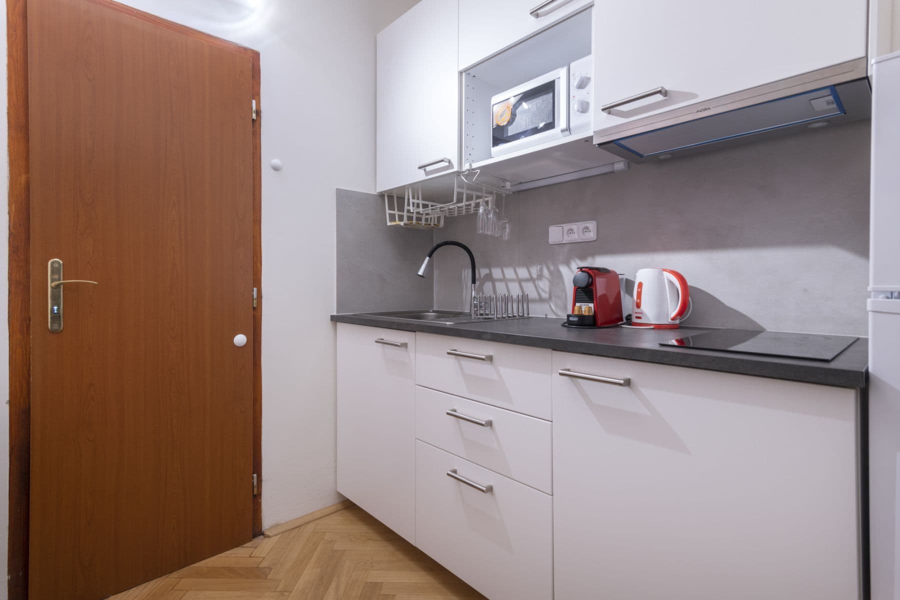 Pronájem bytu  40 m², Šporkova, Praha, Praha