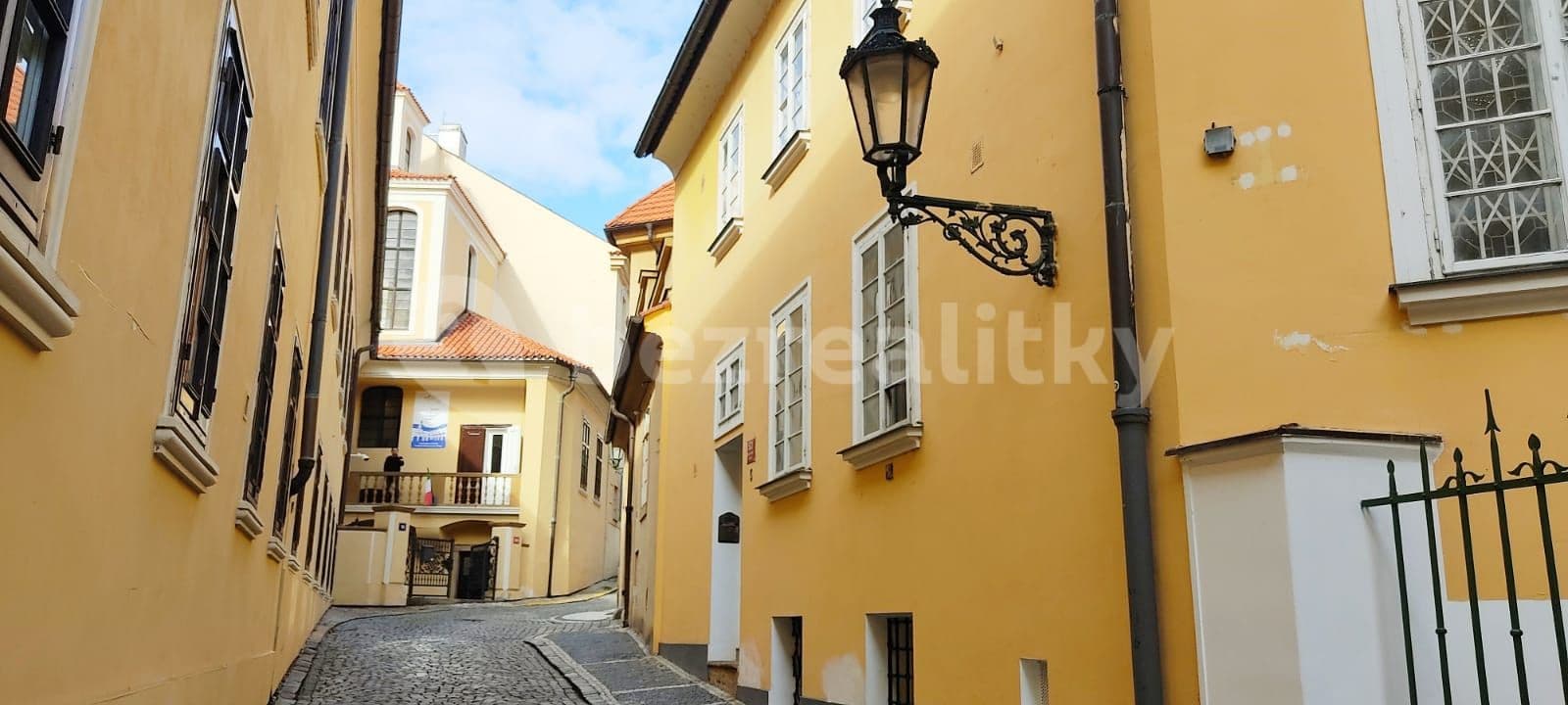 Pronájem bytu  40 m², Šporkova, Praha, Praha