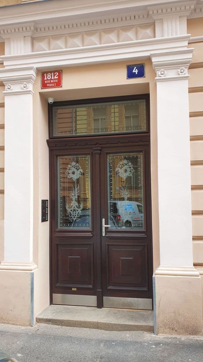 Pronájem bytu  65 m², Tyršova, Praha, Praha