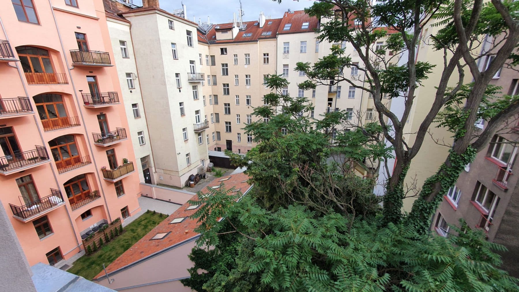 Pronájem bytu  65 m², Tyršova, Praha, Praha