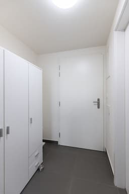 Pronájem bytu  35 m², Hlaváčkova, Praha, Praha