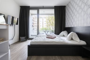 Pronájem bytu  35 m², Hlaváčkova, Praha, Praha