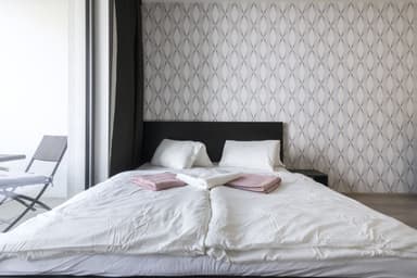 Pronájem bytu  35 m², Hlaváčkova, Praha, Praha