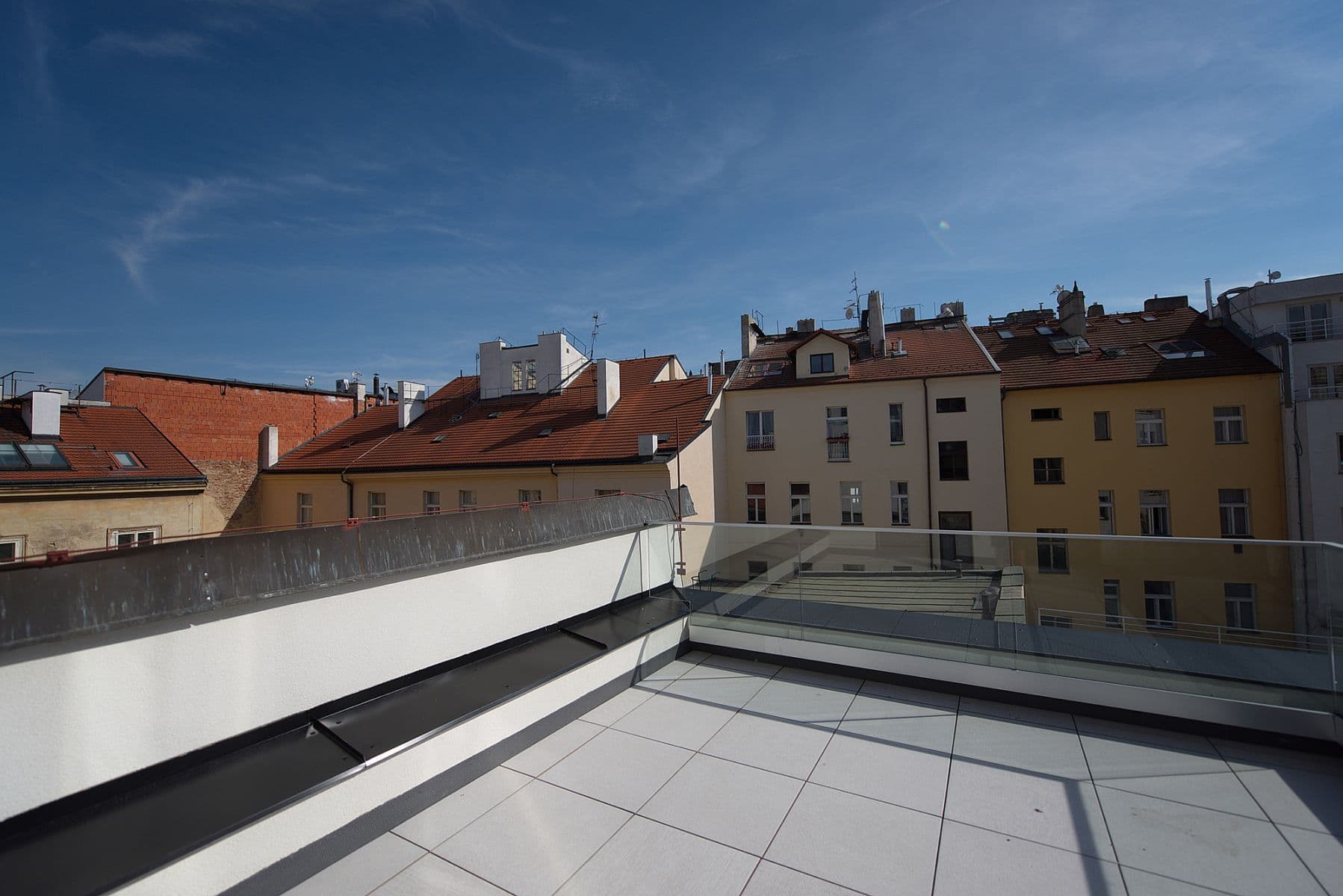 Pronájem bytu  90 m², Soukenická, Praha, Praha