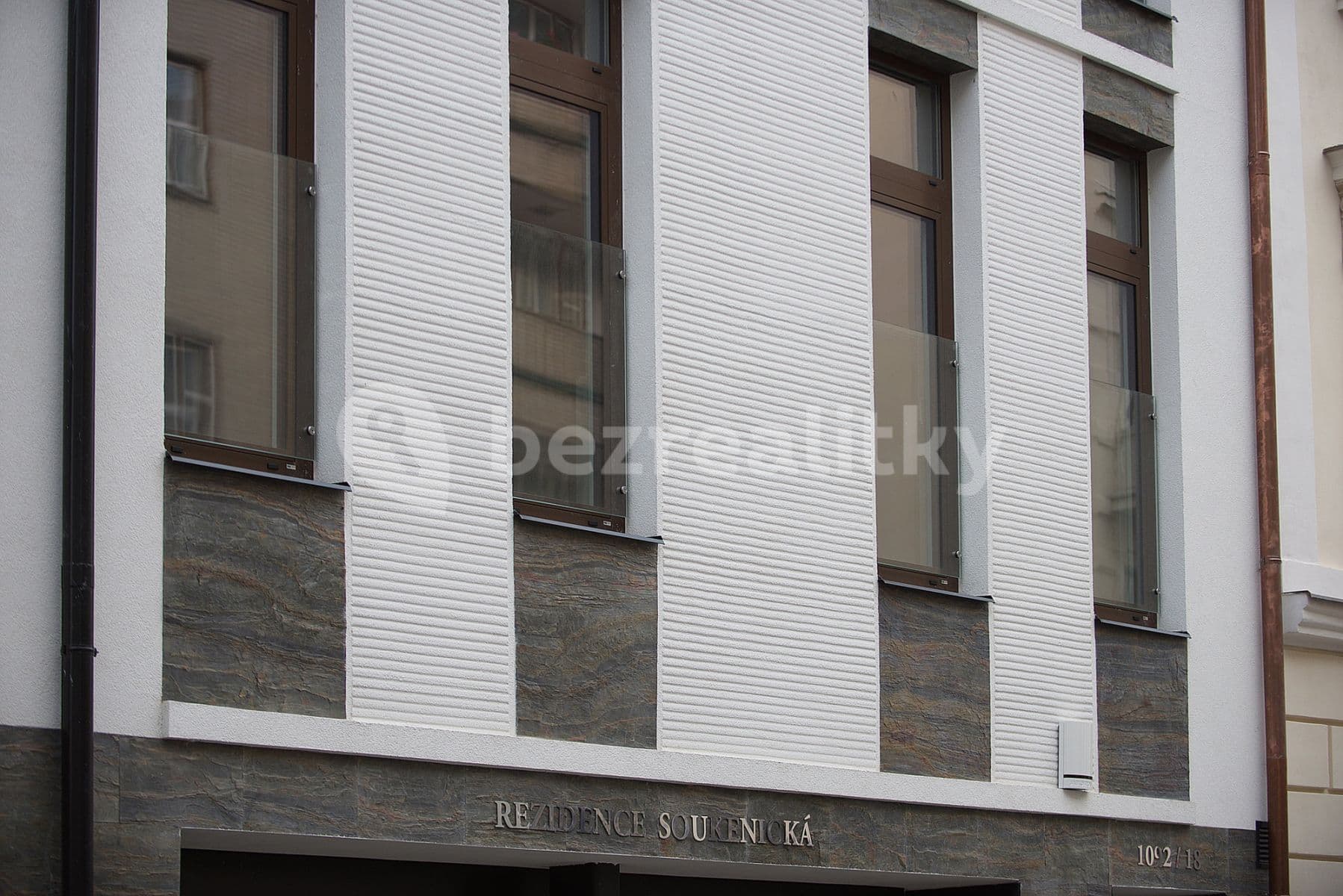 Pronájem bytu  90 m², Soukenická, Praha, Praha
