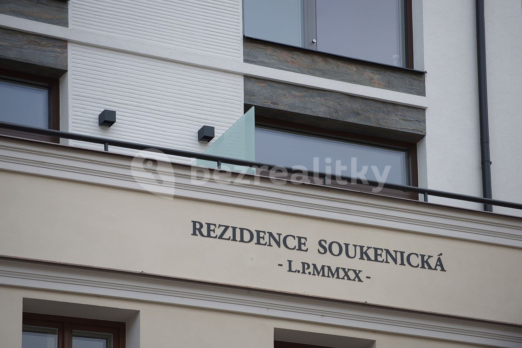 Pronájem bytu  90 m², Soukenická, Praha, Praha