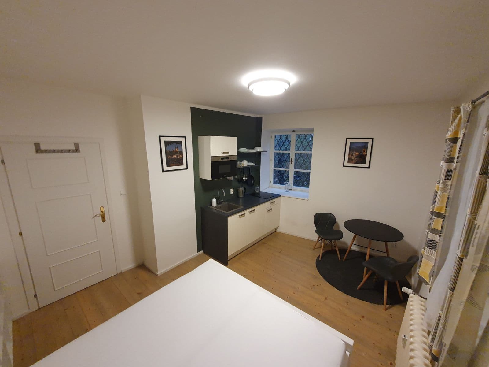Pronájem bytu  23 m², U Pernikářky, Praha, Praha