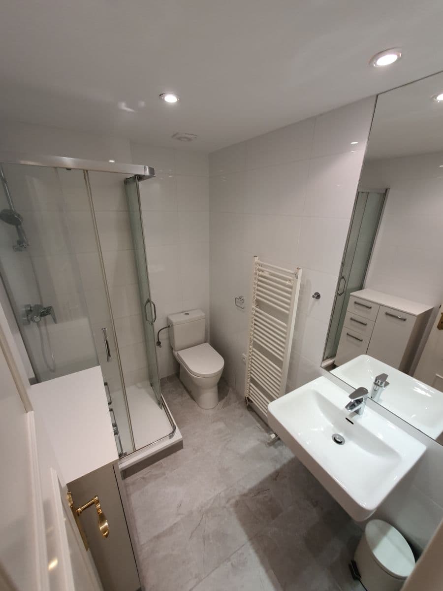 Pronájem bytu  23 m², U Pernikářky, Praha, Praha