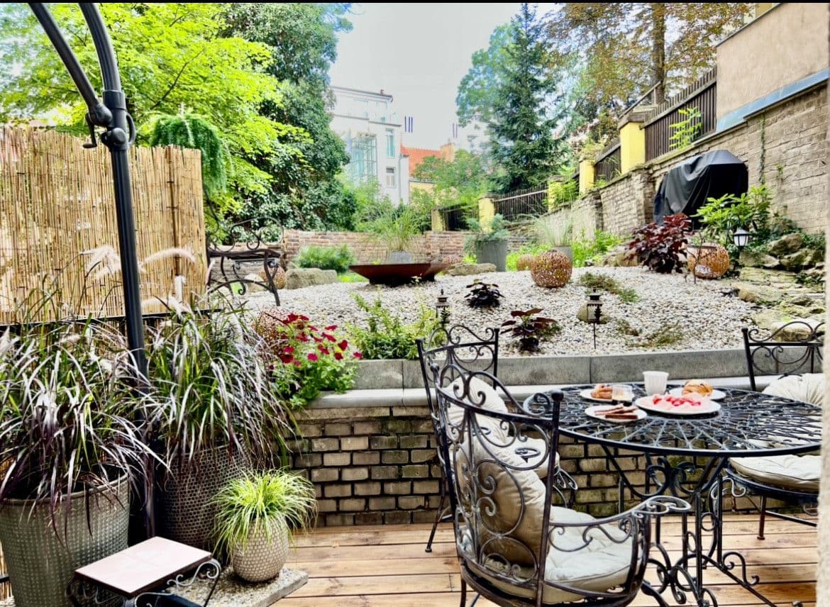 Pronájem bytu  70 m², U Rajské zahrady, Praha, Praha
