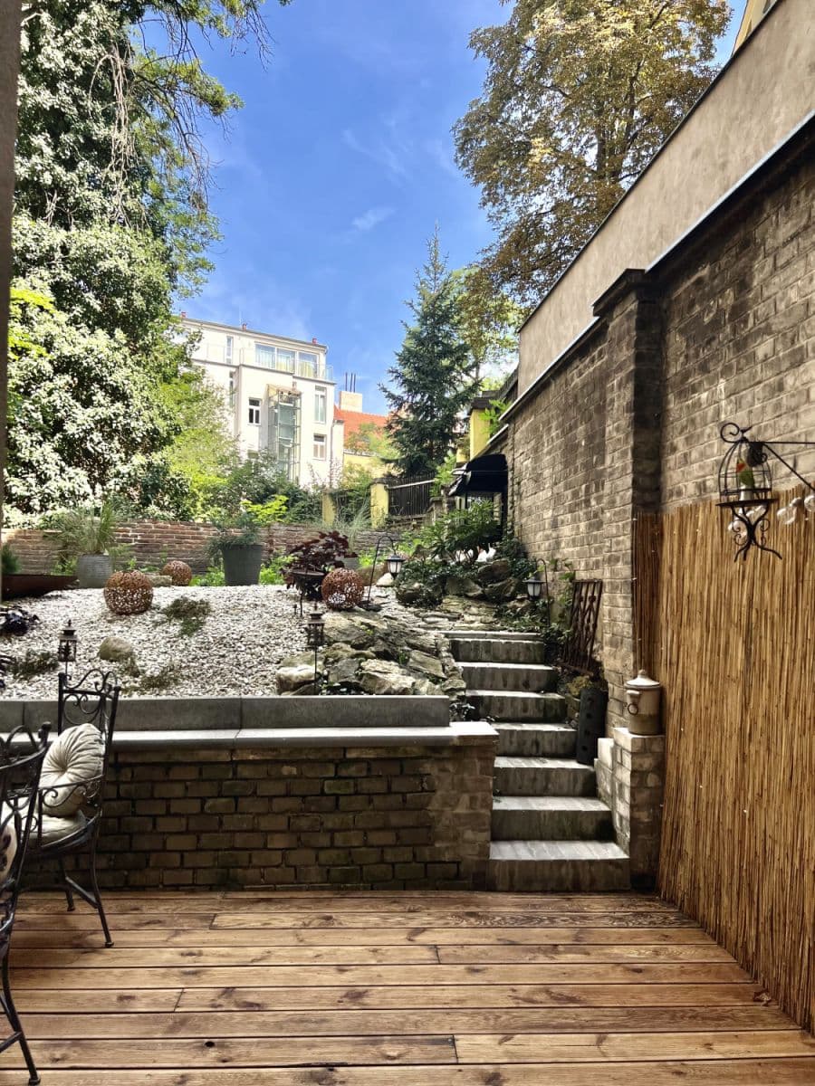 Pronájem bytu  70 m², U Rajské zahrady, Praha, Praha