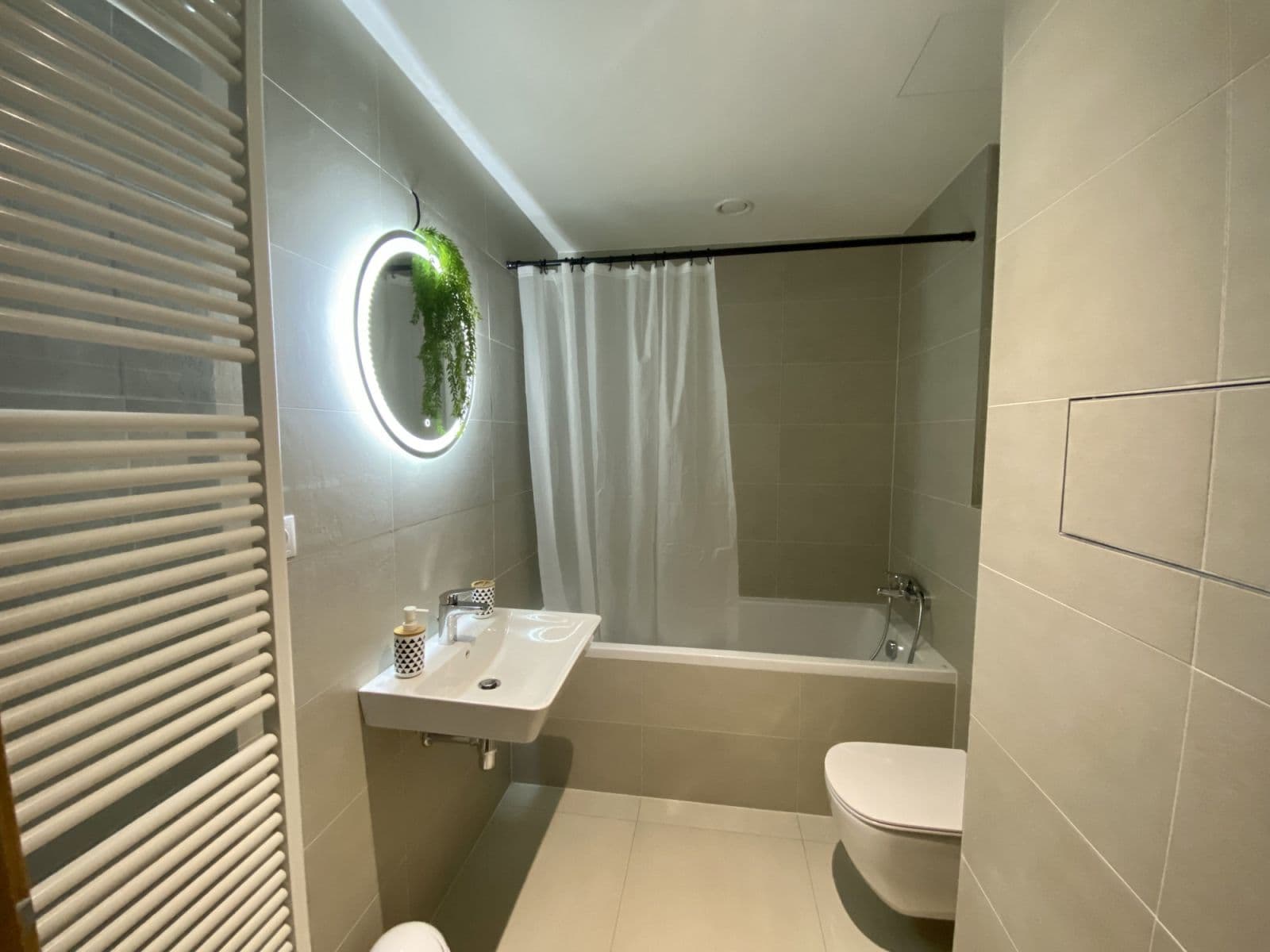 Pronájem bytu  32 m², U Průhonu b, Praha, Praha