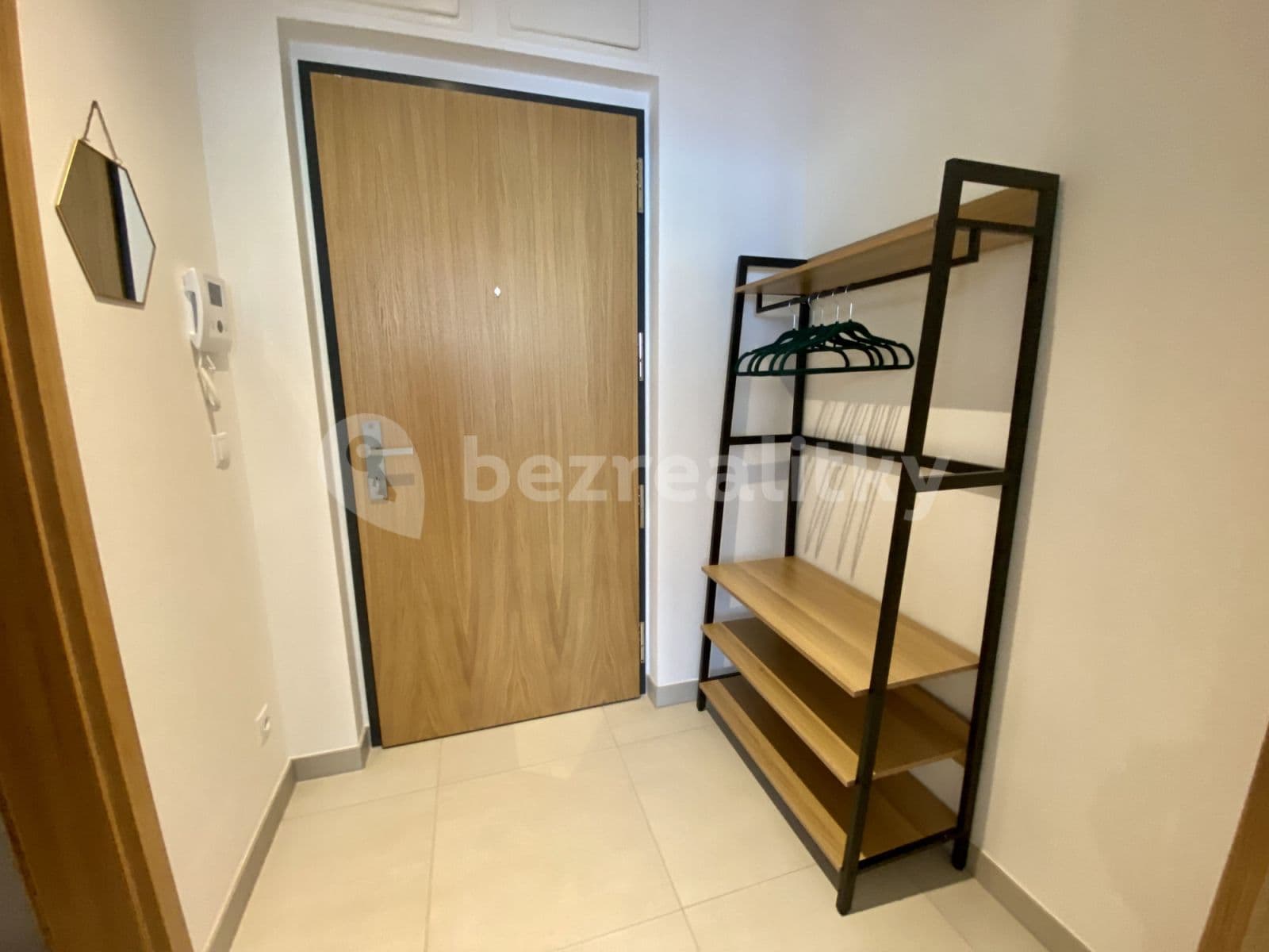 Pronájem bytu  32 m², U Průhonu b, Praha, Praha